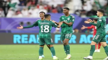 اللقاء المنتظر: قناة نقل السعودية أمام فلسطين بكأس العرب 2025